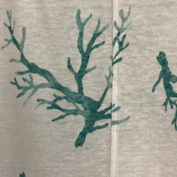 Old Navy White Tank with Teal Print - Picture 5 of 5